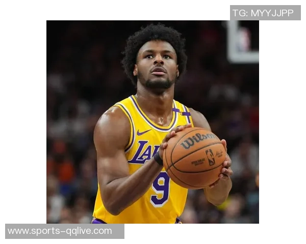 夸梅直言布朗尼球衣销量全赖其父亲影响力引发热议 夸梅直言布朗尼球衣销量全赖其父亲影响力引发热议