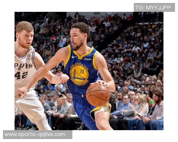 活塞首节末段遭遇得分荒骑士趁机打出11-0反击高潮 活塞首节末段遭遇得分荒骑士趁机打出11-0反击高潮